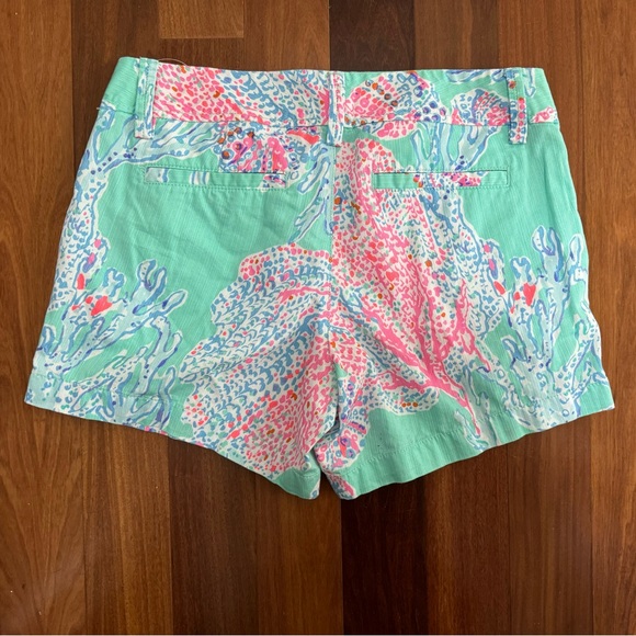 NWOT Lilly Pulitzer 5” Callahan Shorts in Fansea - Picture 3 of 5